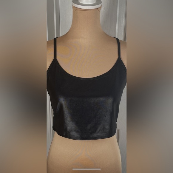 KORAL | LEAH INFINITY SPORTS BRA - BLACK | SIZE M/L - Picture 9 of 11